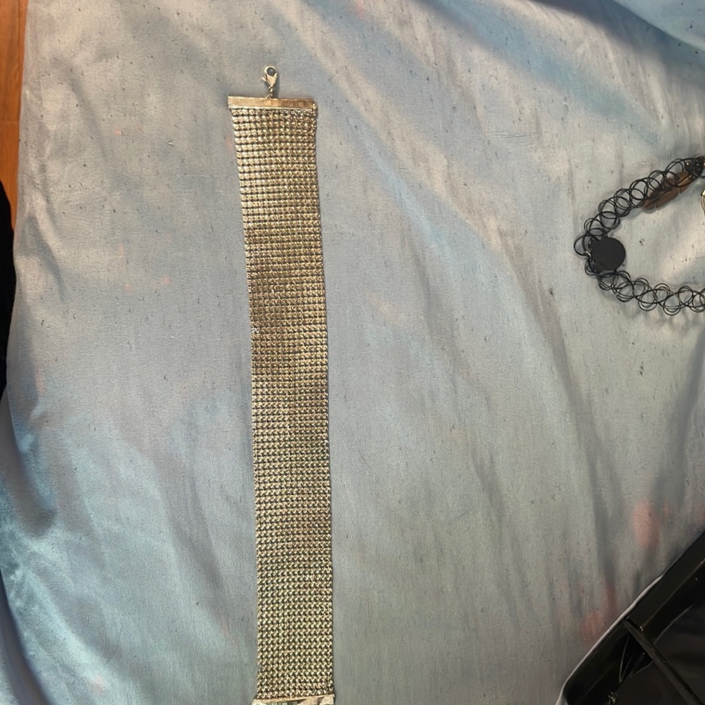 Fake diamond choker